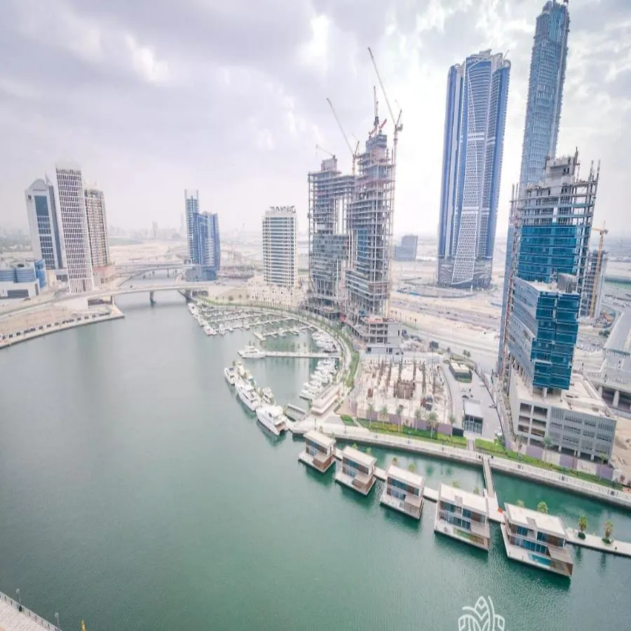 Apartment Oskena Vacation Homes - Waterfront Downtown Dubai United Arab Emirates