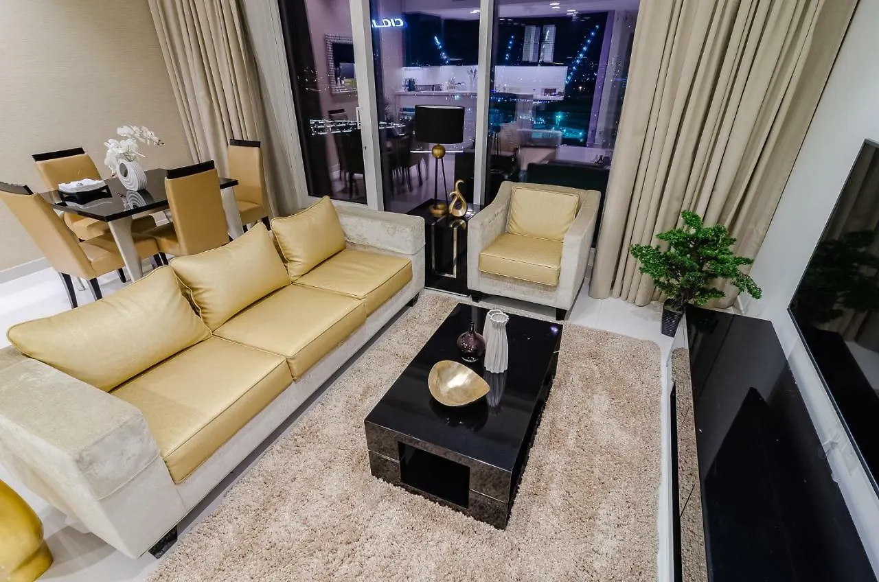 Oskena Vacation Homes - Waterfront Downtown دبي