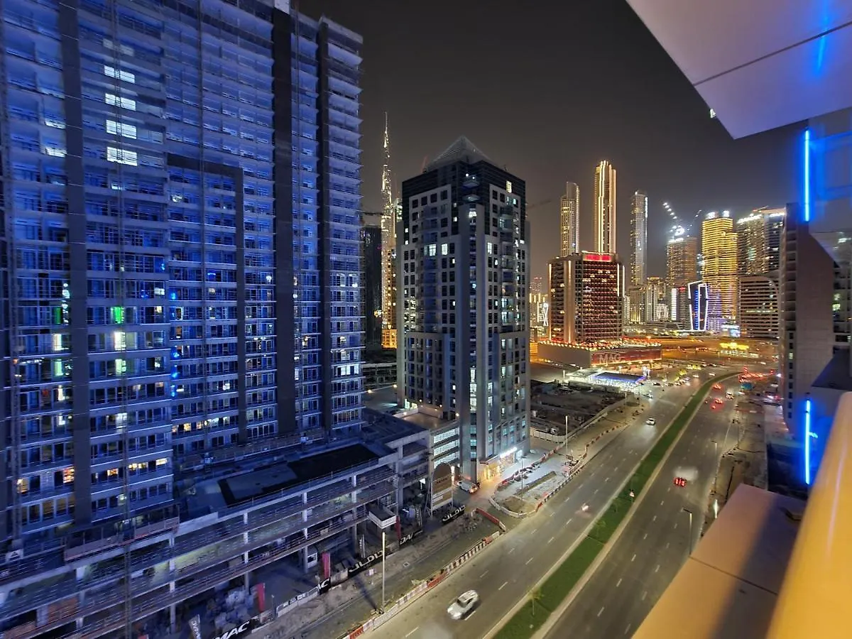아파트 Oskena Vacation Homes - Waterfront Downtown 두바이