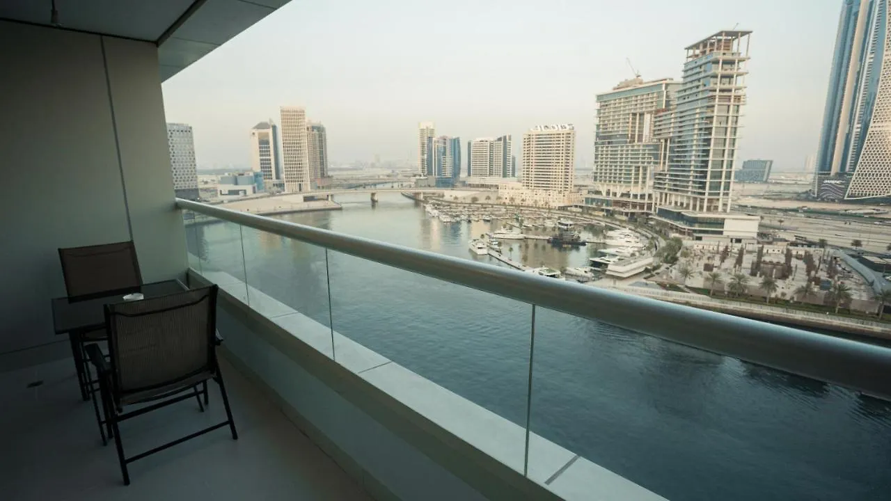 Oskena Vacation Homes - Waterfront Downtown 두바이 0*,