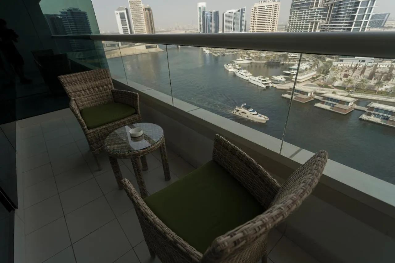 Oskena Vacation Homes - Waterfront Downtown Ντουμπάι