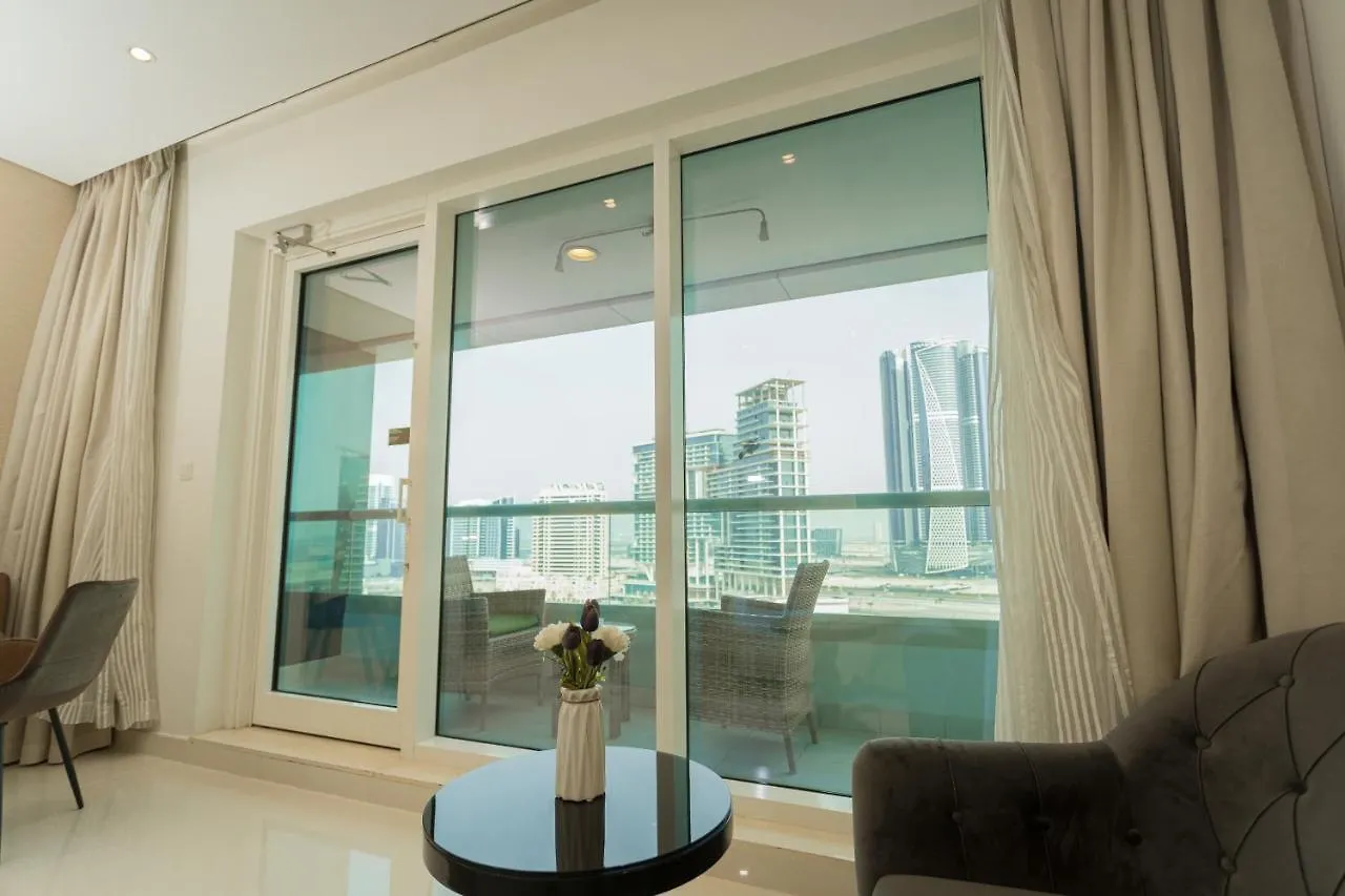 Oskena Vacation Homes - Waterfront Downtown 두바이