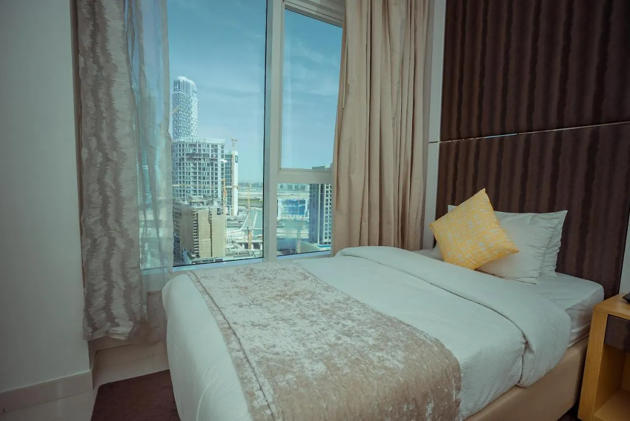 Oskena Vacation Homes - Waterfront Downtown 두바이