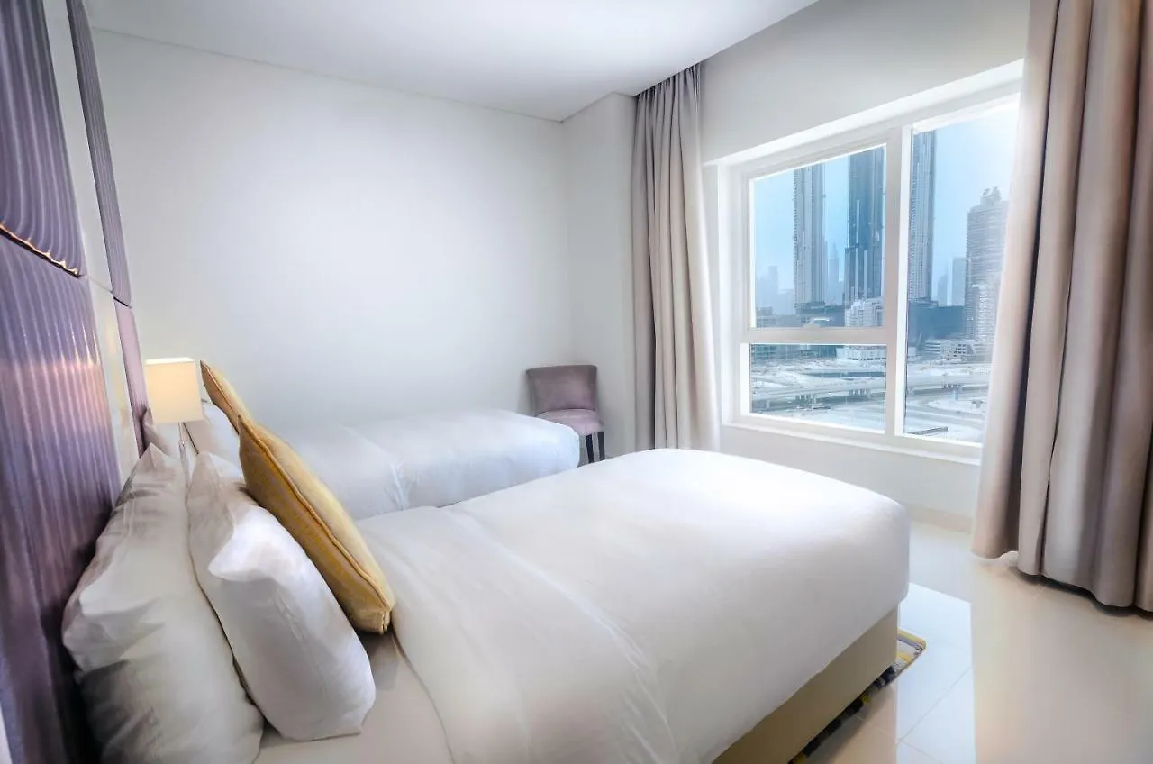 아파트 Oskena Vacation Homes - Waterfront Downtown 두바이