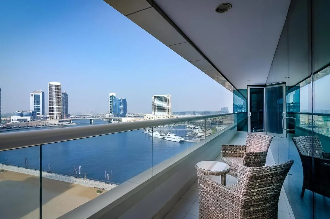 Oskena Vacation Homes - Waterfront Downtown Ντουμπάι